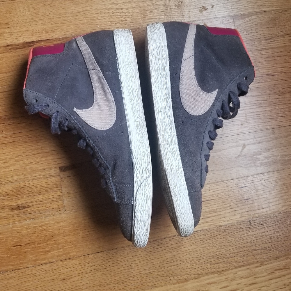 Vintage 2013 Suede Nike Mid Blazer Hi Tops - Picture 9 of 9